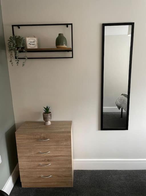 Cedar House - 2 Bed House With Free Parking In Town Centre! By Shortstays4U King's Lynn Ngoại thất bức ảnh
